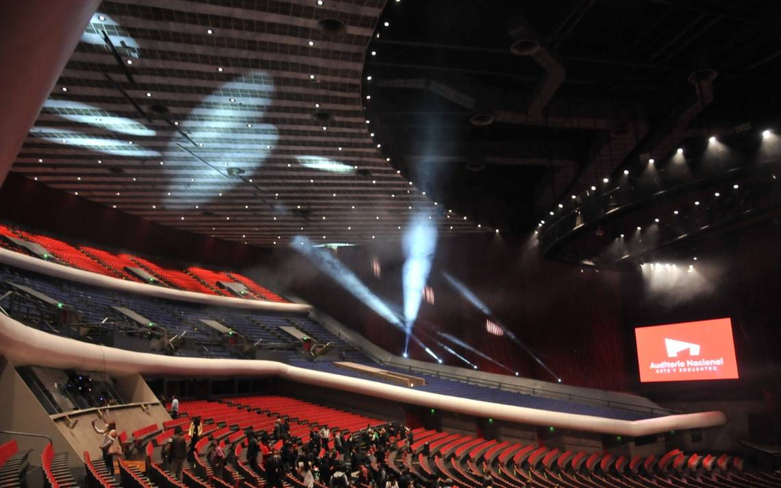 Con un equipo técnico renovado reabre el Auditorio Nacional El Sol de